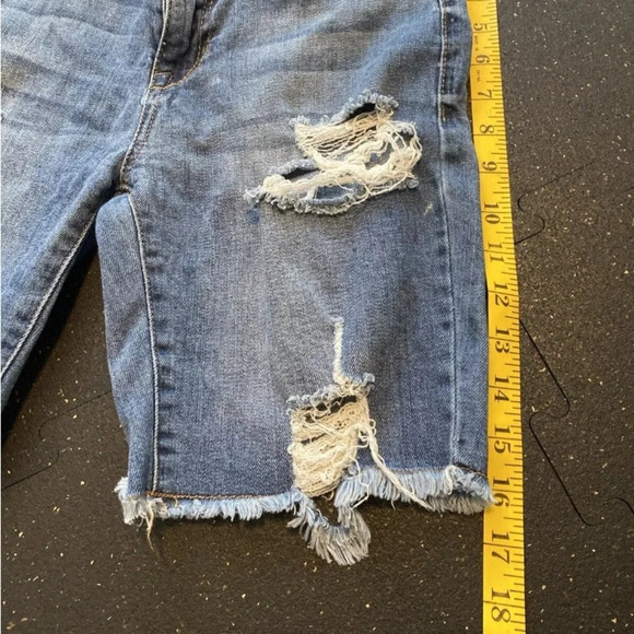 Celebrity Pink Shorts Womens 5/27 Blue Jean Denim Distressed Bermuda Shorts - Picture 5 of 10